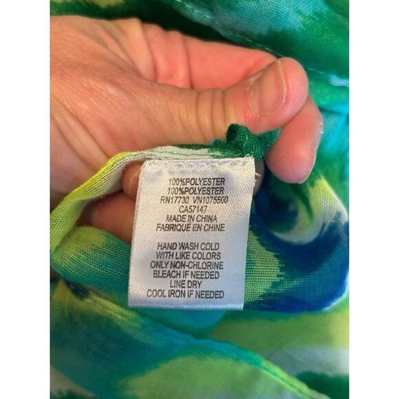 Chevron Patterned Green & Blue Polyester Scarf 75x34 Inches - Picture 4 of 6